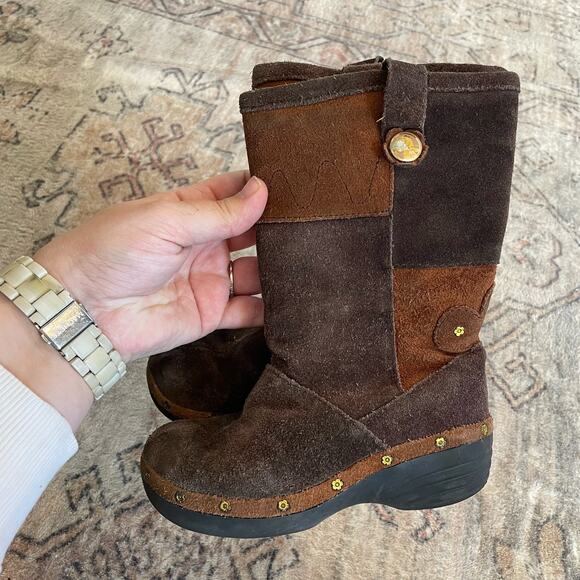 Crocs Brown Patchwork Suede Leather Studded Cobbler Boots Kid's Size 10-11C EUC - Picture 3 of 9